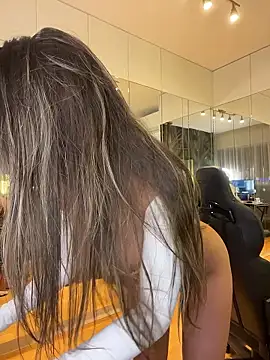 MileySin1111 live sex cam