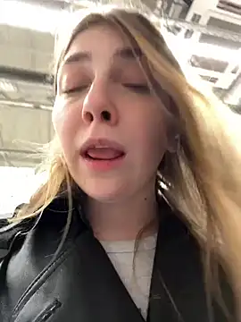 Sunny___Bunny live sex cam