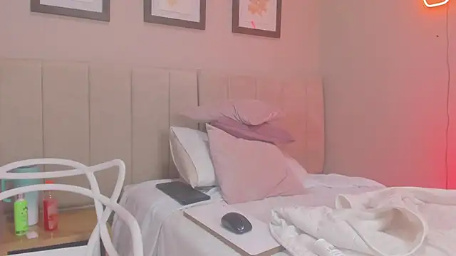 isabela__x's cam snapshot