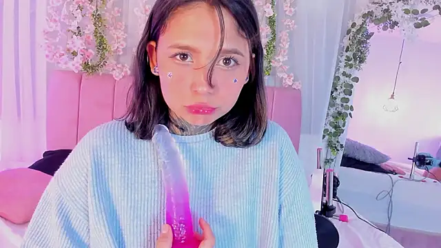 nicky_bonny18's cam snapshot