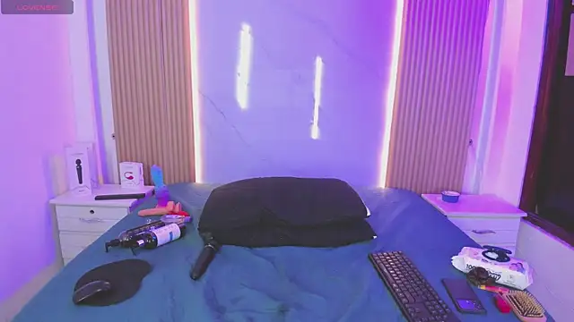 Samantha_m395's cam snapshot