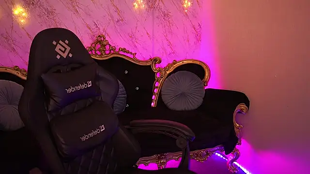 CuteeFoxy's cam snapshot