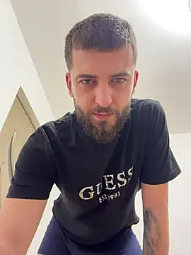 Pablo_Hornyguy95 live sex cam