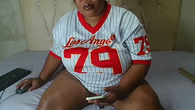 Sexybella-97's cam snapshot