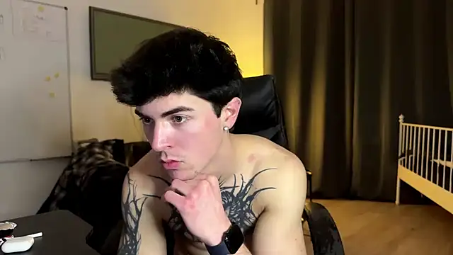 LiamFoster live sex cam