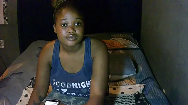 FREAKBARBIE02's cam snapshot