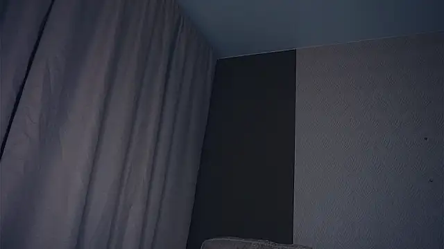 QuennaCoote live sex cam