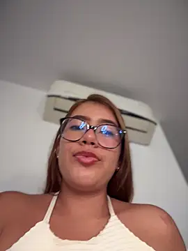 sara_calderon live sex cam