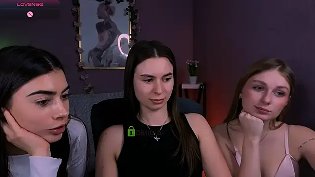 flora_ri live sex cam