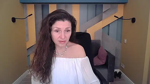 EllaLong live sex cam