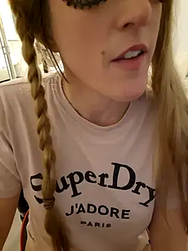 NaughtyCatgirl live sex cam