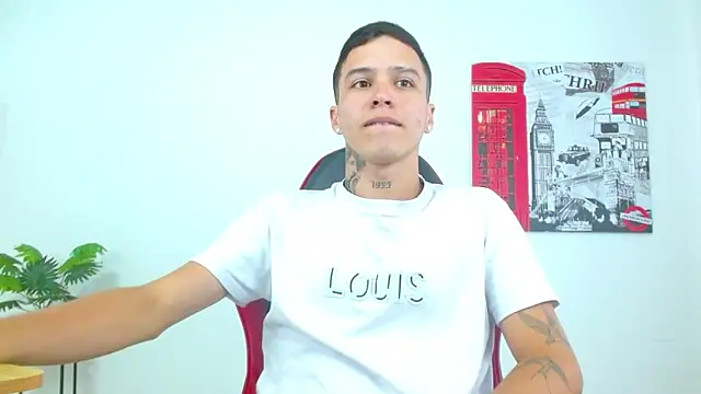 Cumandres18 live sex cam