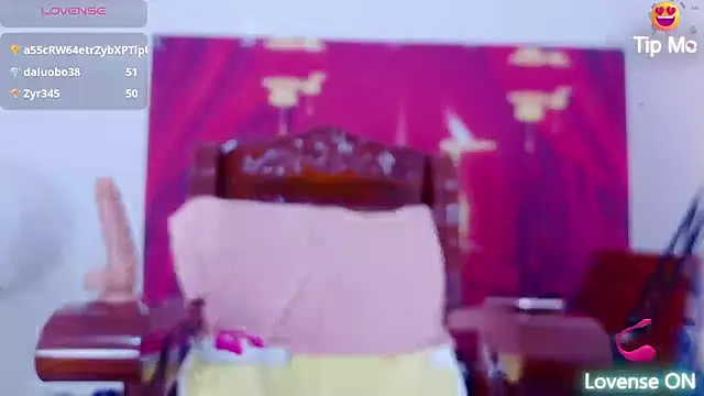 Maomilove1 live sex cam