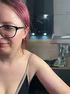 coy_girl_'s cam snapshot