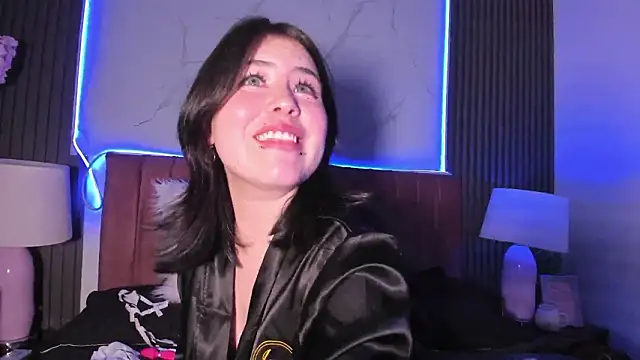 HoneyBonny_'s cam snapshot