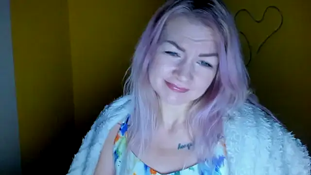 Madonna_Fire's cam snapshot