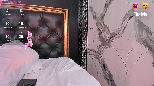 AyleenEvans_'s cam snapshot