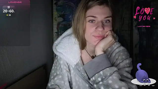 Adell_Love's cam snapshot