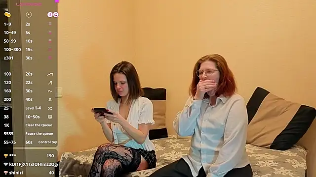 AlexaLurexx live sex cam