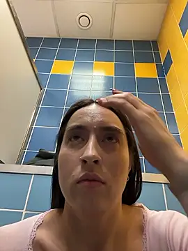 Holly_Play's cam snapshot