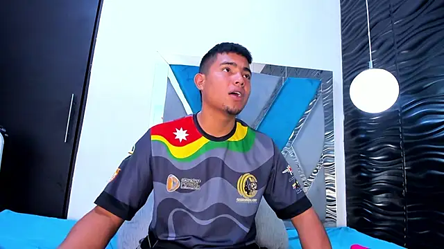 Naty_And_Maxx's cam snapshot