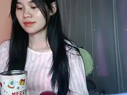 Nunaa18's cam snapshot