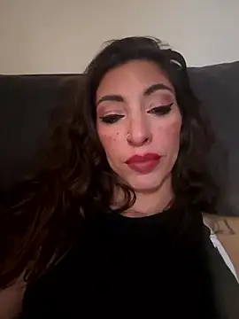 Amani_thewolf live sex cam