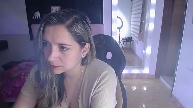 Agatha_bellucci_ live sex cam