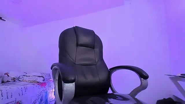 Aleck_Boy live sex cam