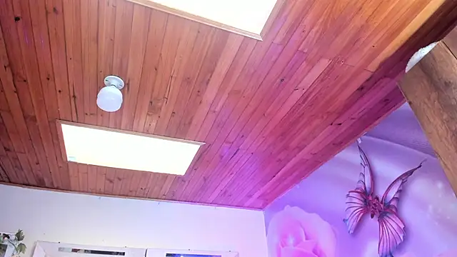 Yelena_mutiz live sex cam