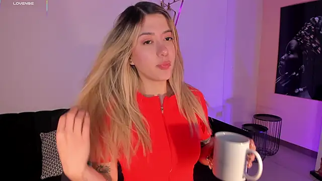 EveBensonX live sex cam