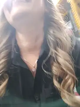 tata_sanz_ live sex cam