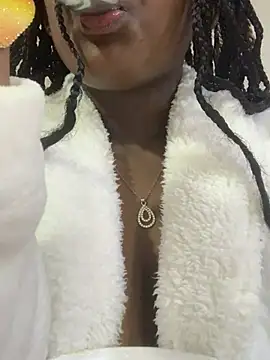 KarinaFlowers_ live sex cam