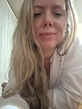 Irina3718 live sex cam