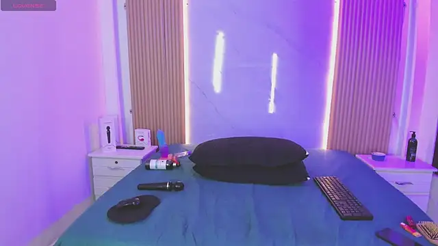 Samantha_m395's cam snapshot