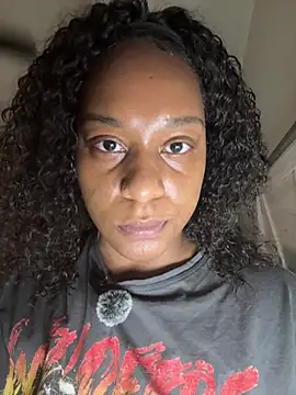 yaralucki's cam snapshot