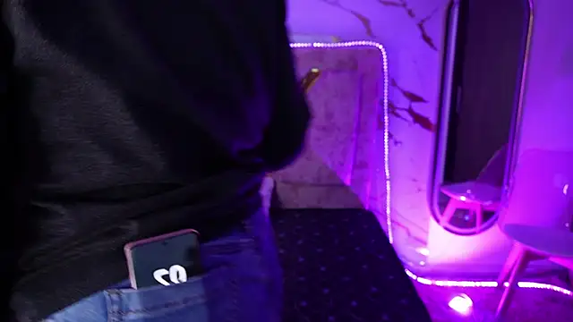 mia_collinxx's cam snapshot