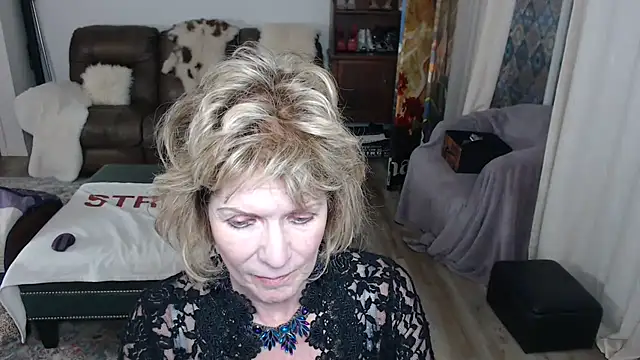 SindeeDix live sex cam