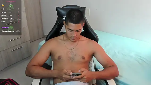 Iamdylan777 live sex cam