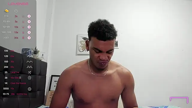 RoddyRich11 live sex cam