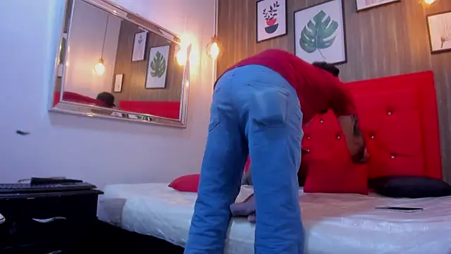 Thiagogomez live sex cam