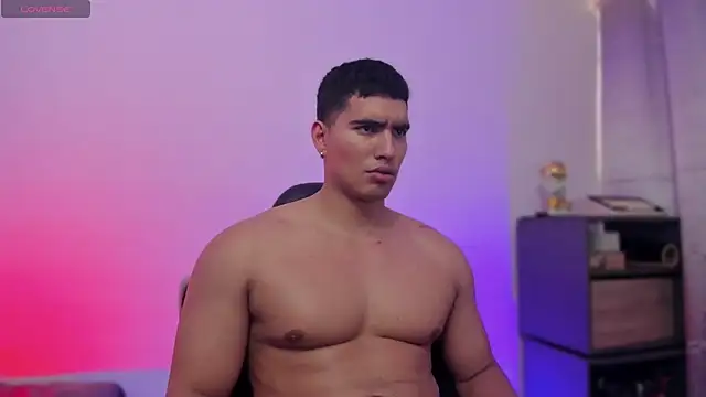 JamesGraay live sex cam