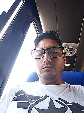 Yrresistible666's cam snapshot