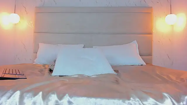 Abbie_Jons's cam snapshot