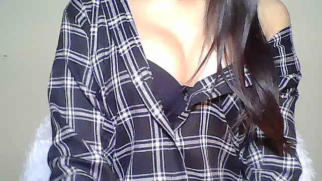 Naughty_Nayra's cam snapshot