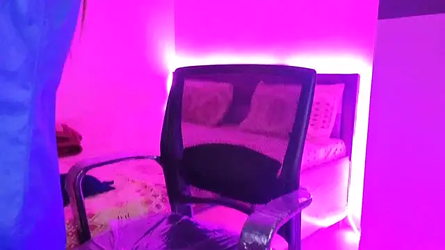 BABY_RANI_'s cam snapshot