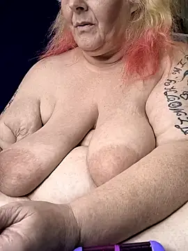 davisdesires@xh live sex cam