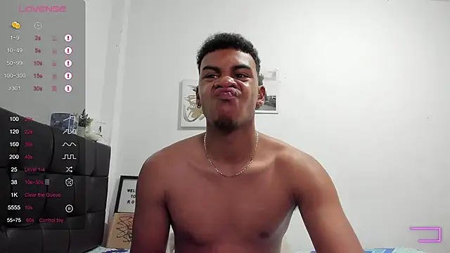 RoddyRich11 live sex cam