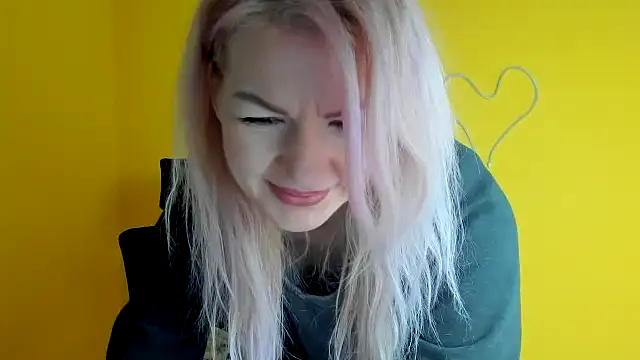 Madonna_Fire's cam snapshot