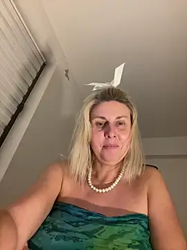 Amelia9798's cam snapshot